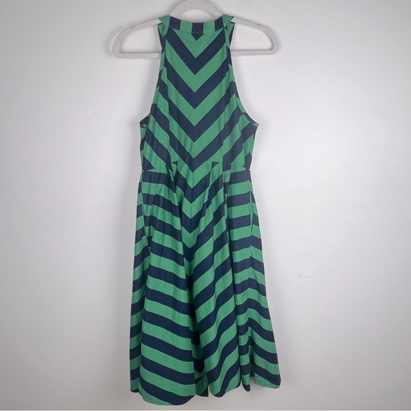 Girls From Savoy Anthropologie | Retro Fit & Flare Emerald Ripple Midi Dress | 6 - Picture 11 of 13